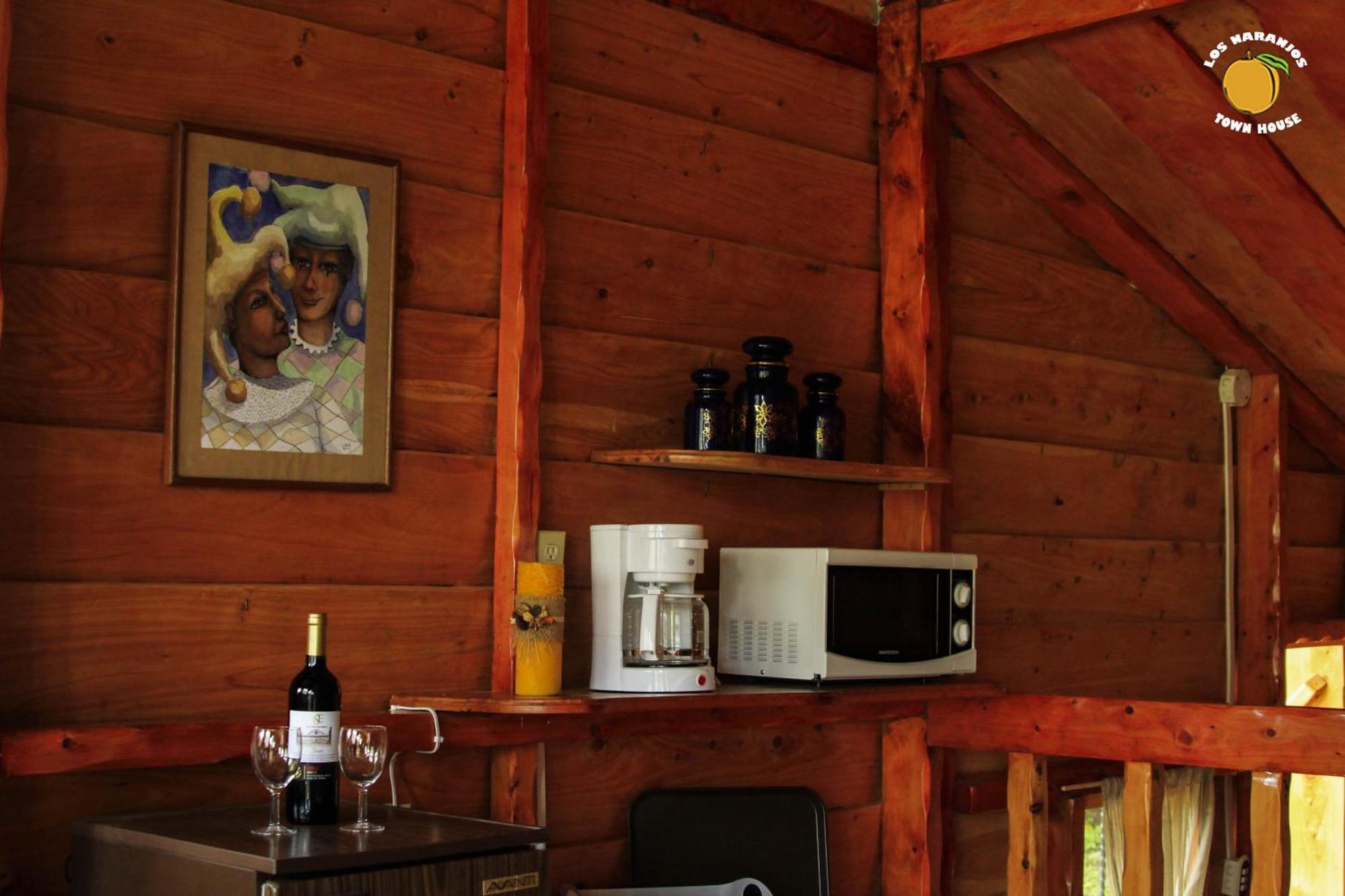 Los Naranjos Town Houses 部屋 写真
