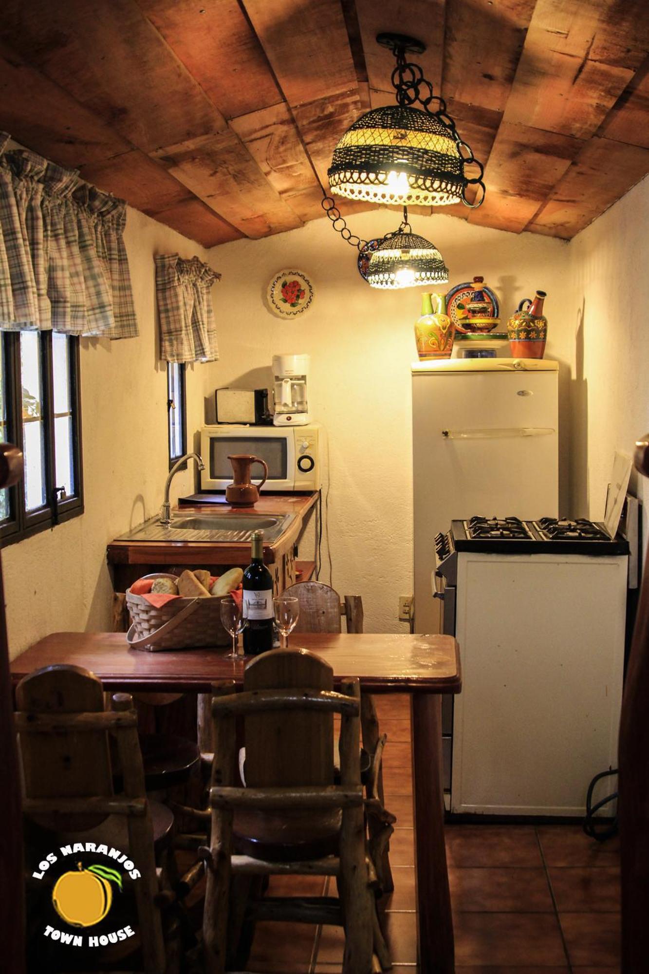 Los Naranjos Town Houses 部屋 写真