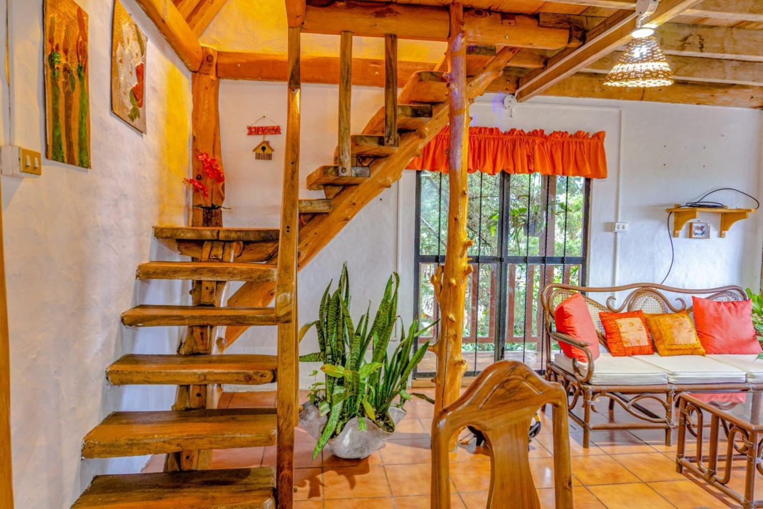 Los Naranjos Town Houses 部屋 写真