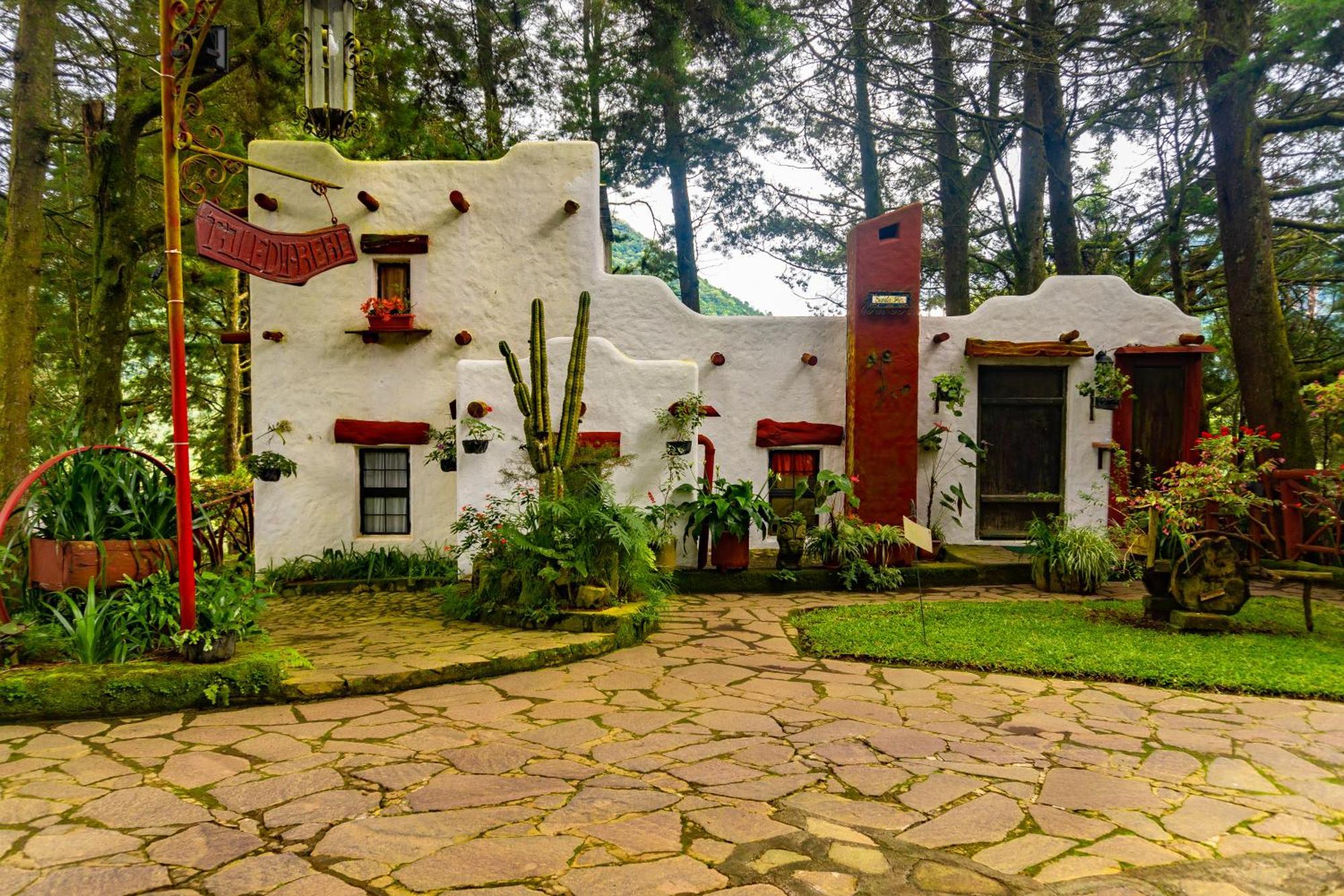 Los Naranjos Town Houses 部屋 写真